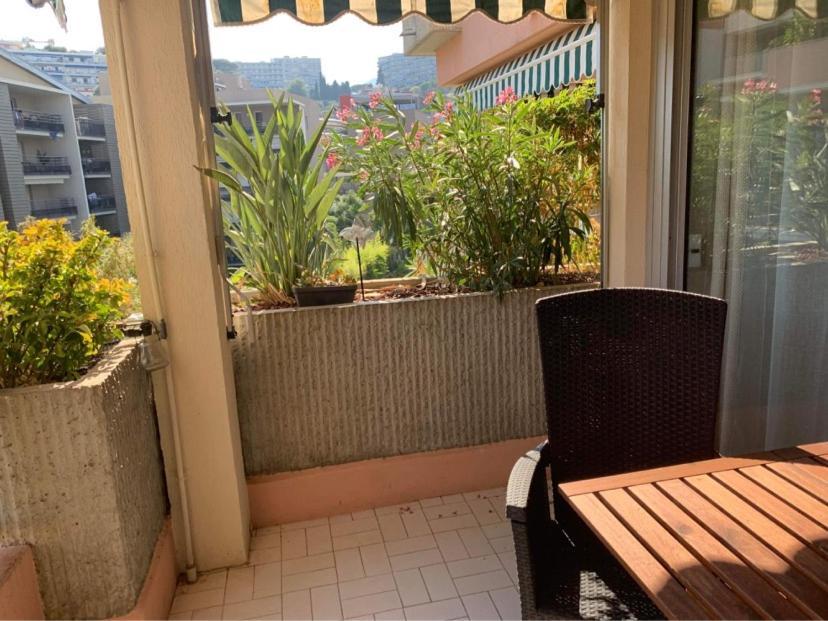 Appartement T2 En Bord De Mer Roquebrune-Cap-Martin Kültér fotó